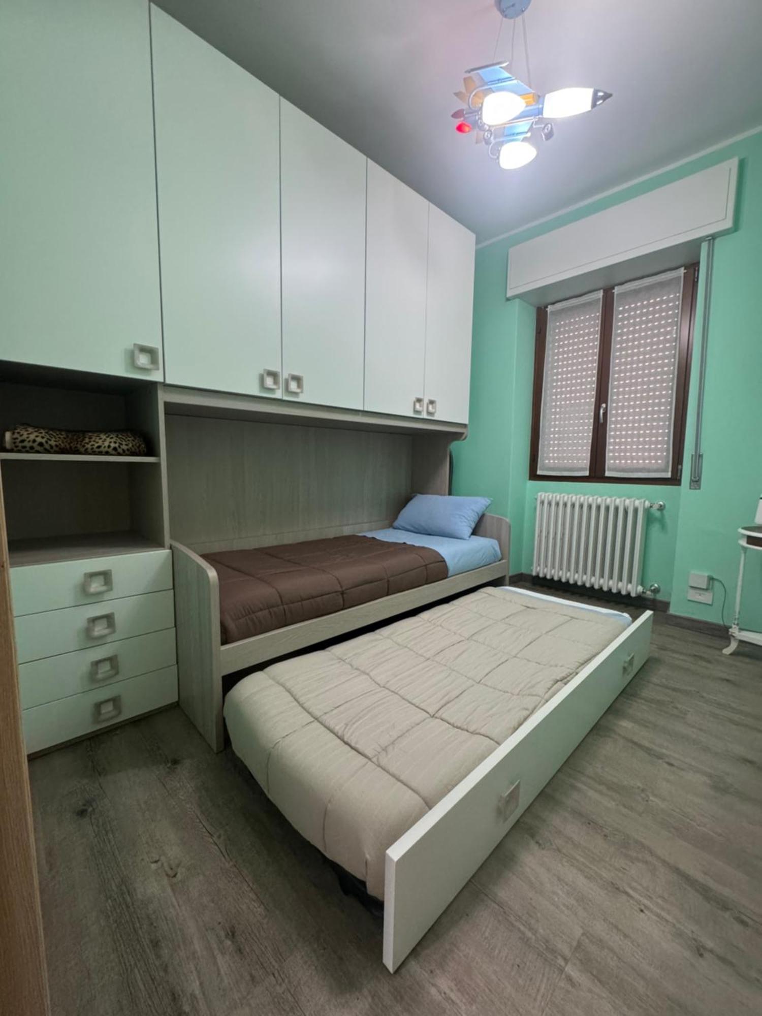 Casa Alessio - Elegante Appartamento Nel Cuore Di Cesano Maderno Bagian luar foto
