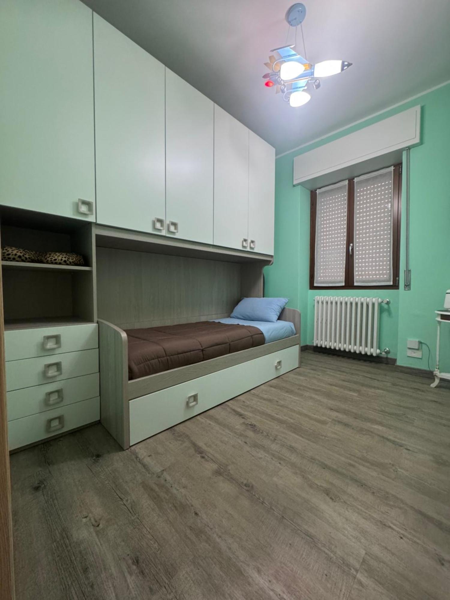 Casa Alessio - Elegante Appartamento Nel Cuore Di Cesano Maderno Bagian luar foto